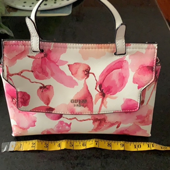 Guess Floral crossbody bag - Picture 14 of 14